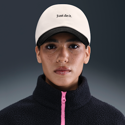 Nike.comにおけるナイキ クラブ アンストラクチャード JDI キャップ